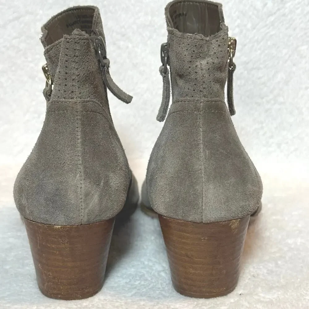 Violet & Red Gray Suede Ankle Booties Stacked Heel Size 10 - Picture 5 of 8